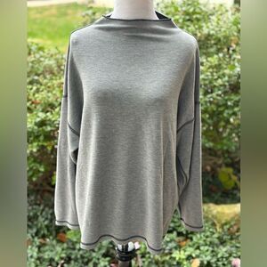 Chicos Zenergy Gray Sweatshirt size 3P or LP